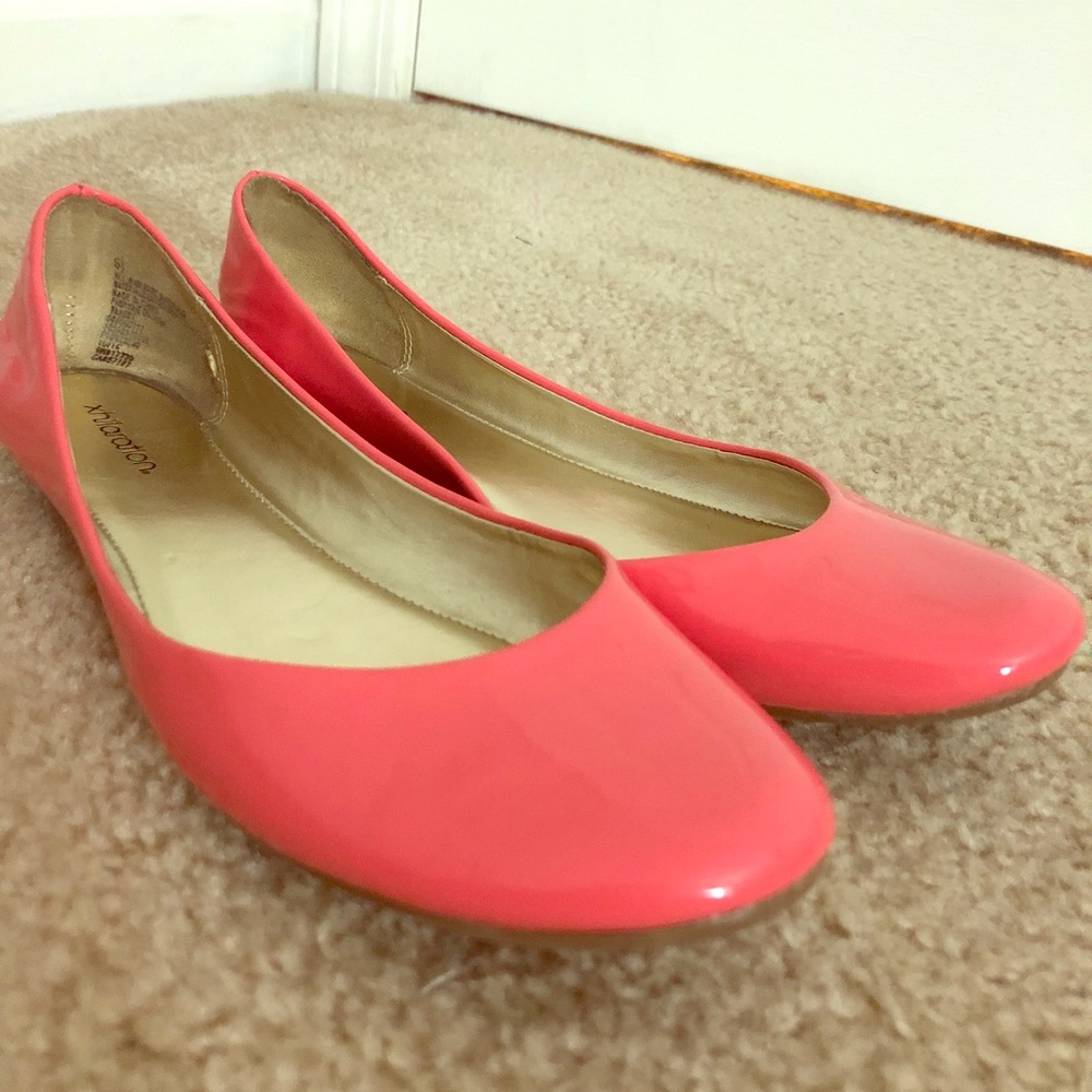 Xhilaration flats